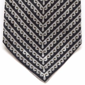 Brioni Black and Silver Wave Pattern Tie